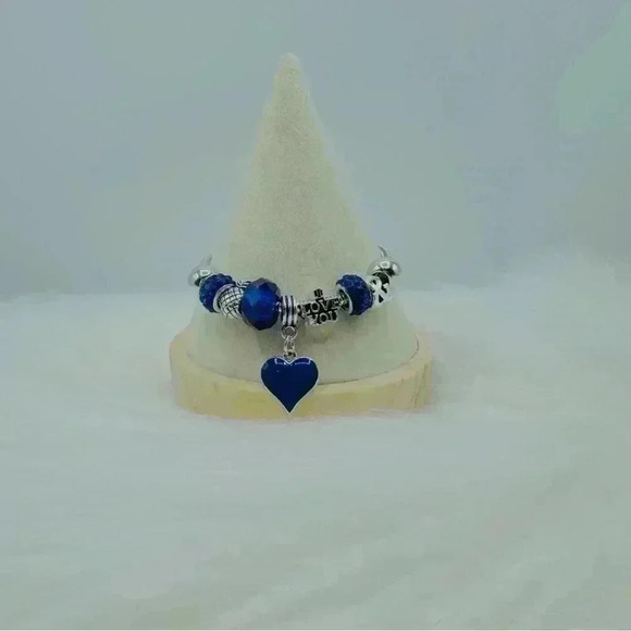 Sparkly Blue Heart Beaded Charm Bracelet - Picture 1 of 4
